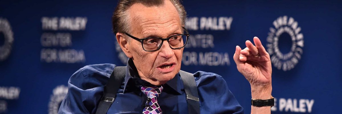 How to Speak in Public: 8 Tips from Larry King
